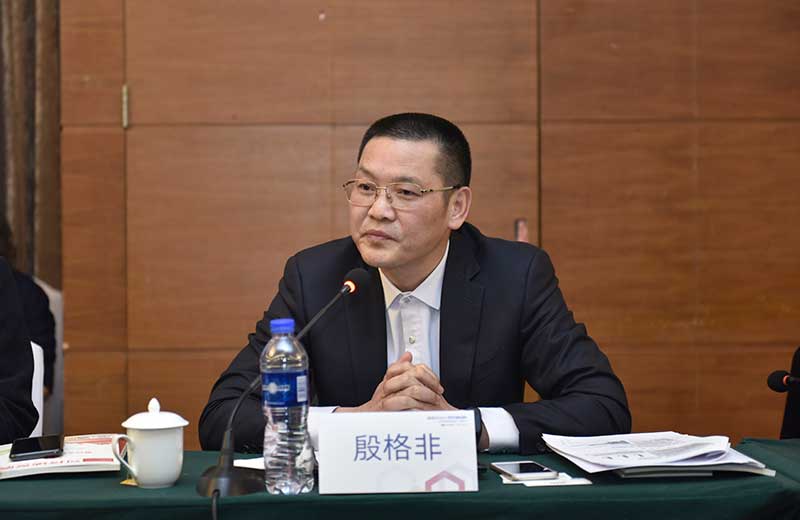 殷總照片-web.jpg
